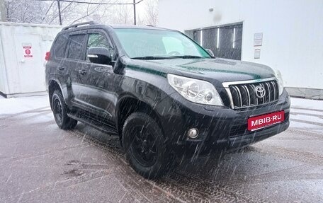 Toyota Land Cruiser Prado 150 рестайлинг 2, 2011 год, 3 175 000 рублей, 8 фотография