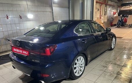 Lexus IS II рестайлинг 2, 2006 год, 1 450 000 рублей, 13 фотография