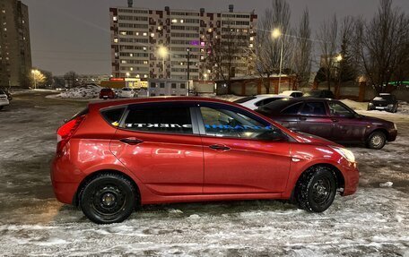 Hyundai Solaris II рестайлинг, 2014 год, 750 000 рублей, 1 фотография