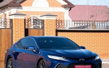 Toyota Camry, 2021 год, 4 200 000 рублей, 1 фотография