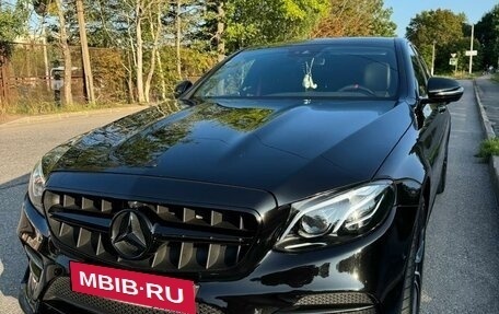 Mercedes-Benz E-Класс AMG, 2018 год, 5 100 000 рублей, 9 фотография