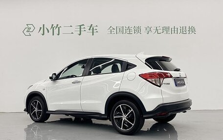 Honda Vezel, 2021 год, 1 730 000 рублей, 3 фотография