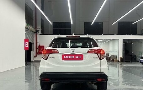 Honda Vezel, 2021 год, 1 730 000 рублей, 8 фотография