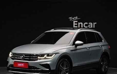 Volkswagen Tiguan II, 2021 год, 3 134 000 рублей, 1 фотография