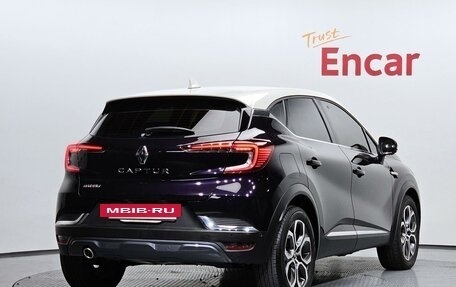 Renault Captur II, 2020 год, 1 768 000 рублей, 2 фотография