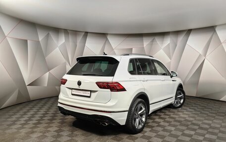 Volkswagen Tiguan II, 2022 год, 4 650 000 рублей, 2 фотография