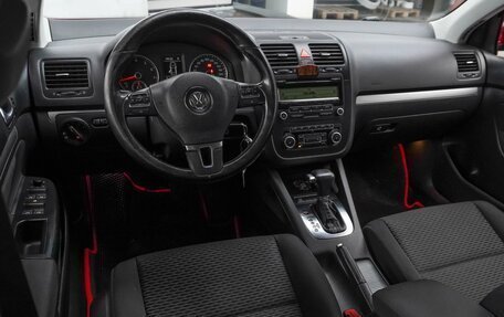 Volkswagen Jetta VI, 2010 год, 799 000 рублей, 6 фотография