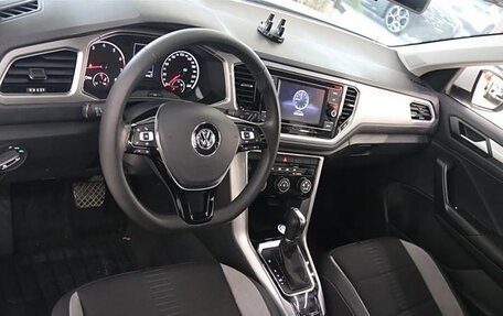 Volkswagen T-Roc I, 2020 год, 1 856 000 рублей, 13 фотография