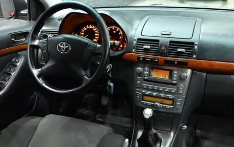 Toyota Avensis III рестайлинг, 2006 год, 900 000 рублей, 11 фотография