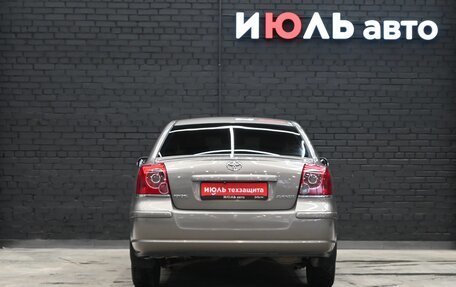 Toyota Avensis III рестайлинг, 2006 год, 900 000 рублей, 5 фотография