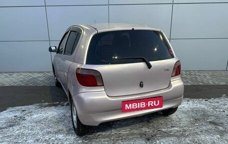 Toyota Vitz, 2000 год, 280 000 рублей, 7 фотография