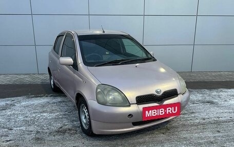 Toyota Vitz, 2000 год, 280 000 рублей, 3 фотография