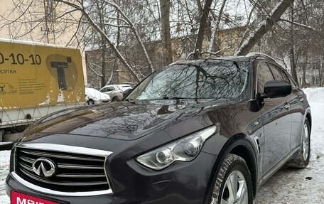 Infiniti QX70, 2014 год, 2 550 000 рублей, 2 фотография