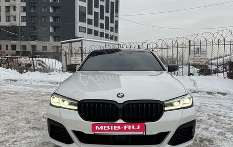 BMW 5 серия, 2020 год, 6 300 000 рублей, 2 фотография