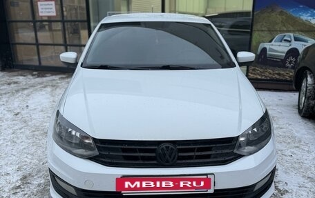 Volkswagen Polo VI (EU Market), 2015 год, 934 000 рублей, 2 фотография