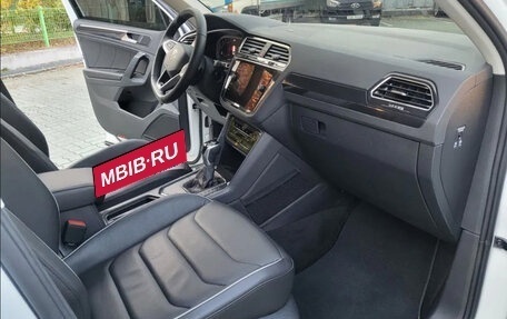 Volkswagen Tiguan II, 2022 год, 2 954 685 рублей, 7 фотография