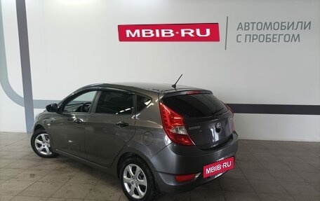 Hyundai Solaris II рестайлинг, 2012 год, 870 000 рублей, 8 фотография