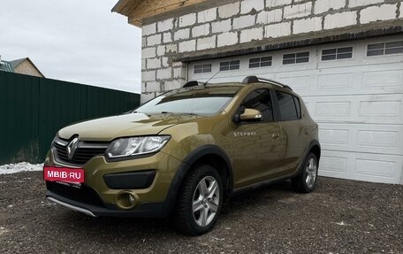 Renault Sandero II рестайлинг, 2016 год, 12 фотография