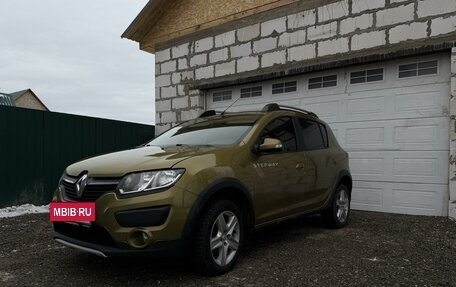 Renault Sandero II рестайлинг, 2016 год, 13 фотография