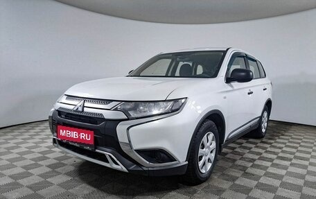 Mitsubishi Outlander III рестайлинг 3, 2019 год, 1 780 000 рублей, 1 фотография