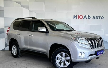 Toyota Land Cruiser Prado 150 рестайлинг 2, 2016 год, 4 300 000 рублей, 3 фотография