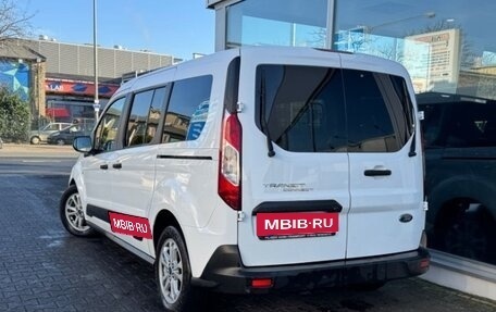 Ford Tourneo Connect II рестайлинг, 2022 год, 2 370 000 рублей, 3 фотография