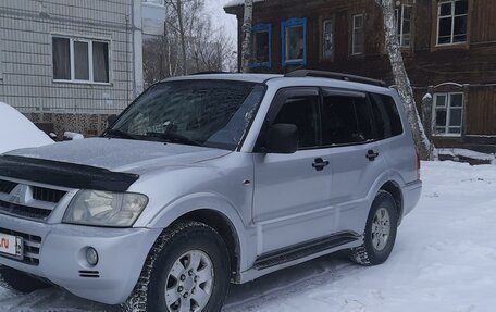 Mitsubishi Montero III, 2003 год, 970 000 рублей, 4 фотография