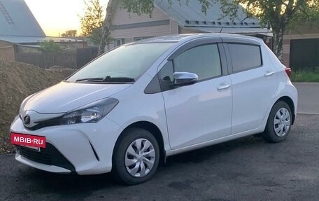 Toyota Vitz, 2014 год, 970 000 рублей, 2 фотография