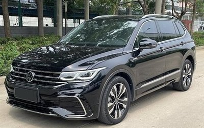 Volkswagen Tiguan II, 2022 год, 2 560 000 рублей, 1 фотография