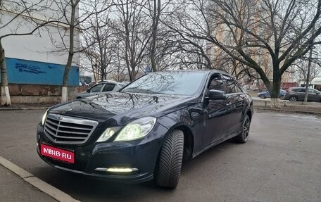 Mercedes-Benz E-Класс, 2012 год, 1 500 000 рублей, 1 фотография