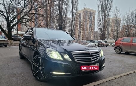 Mercedes-Benz E-Класс, 2012 год, 1 500 000 рублей, 3 фотография