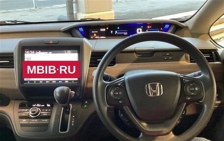 Honda Freed II, 2020 год, 1 720 000 рублей, 10 фотография