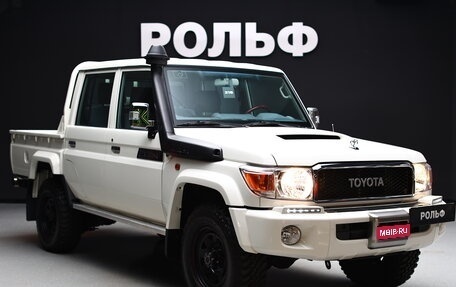 Toyota Land Cruiser 70, 2022 год, 10 000 000 рублей, 1 фотография