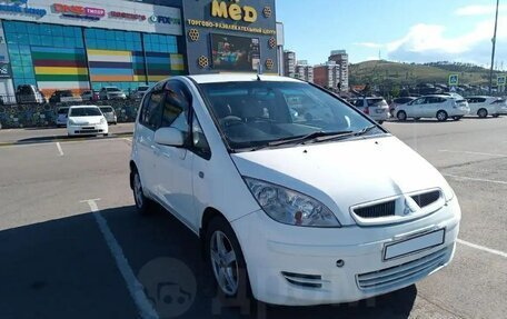 Mitsubishi Colt VI рестайлинг, 2002 год, 395 000 рублей, 3 фотография