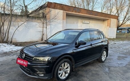 Volkswagen Tiguan II, 2018 год, 3 150 000 рублей, 5 фотография