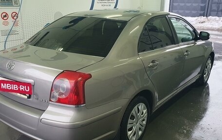 Toyota Avensis III рестайлинг, 2006 год, 770 000 рублей, 5 фотография