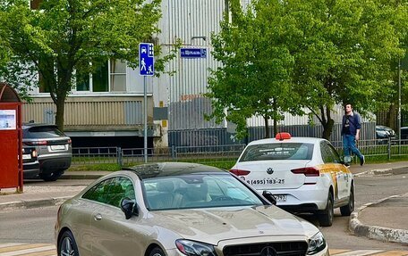 Mercedes-Benz E-Класс, 2017 год, 4 900 000 рублей, 1 фотография