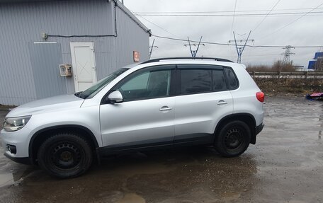 Volkswagen Tiguan I, 2011 год, 1 400 000 рублей, 4 фотография