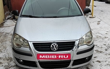 Volkswagen Polo IV рестайлинг, 2009 год, 490 000 рублей, 2 фотография