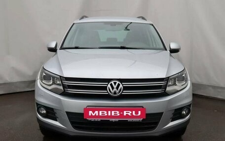 Volkswagen Tiguan I, 2015 год, 1 729 000 рублей, 2 фотография