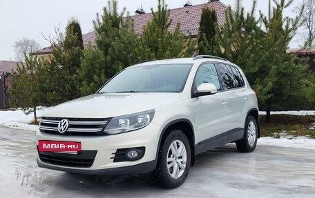 Volkswagen Tiguan I, 2014 год, 1 375 000 рублей, 2 фотография