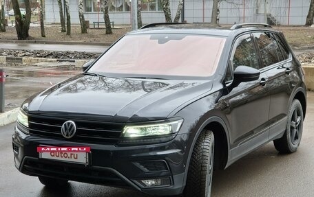 Volkswagen Tiguan II, 2017 год, 3 199 999 рублей, 2 фотография