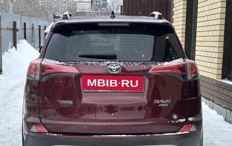 Toyota RAV4, 2018 год, 2 849 900 рублей, 11 фотография