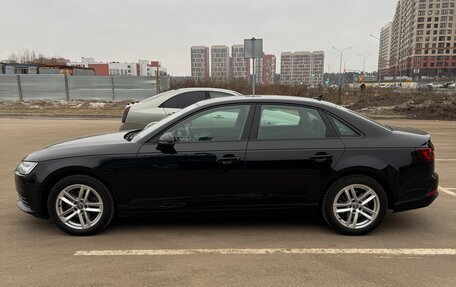 Audi A4, 2019 год, 2 880 000 рублей, 4 фотография