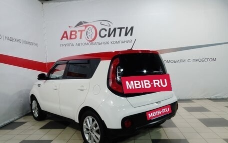 KIA Soul II рестайлинг, 2018 год, 1 730 000 рублей, 5 фотография