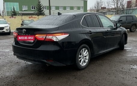 Toyota Camry, 2019 год, 2 700 000 рублей, 3 фотография