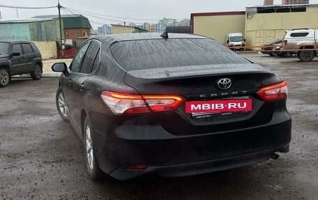 Toyota Camry, 2019 год, 2 700 000 рублей, 4 фотография