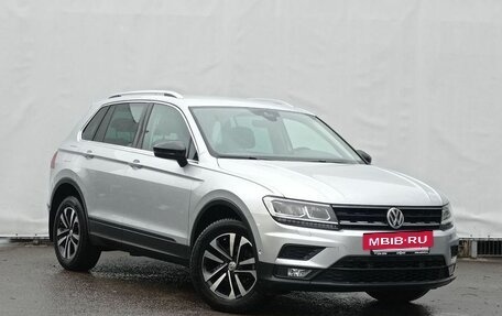 Volkswagen Tiguan II, 2019 год, 2 250 000 рублей, 3 фотография