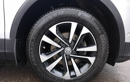 Volkswagen Tiguan II, 2019 год, 2 250 000 рублей, 19 фотография