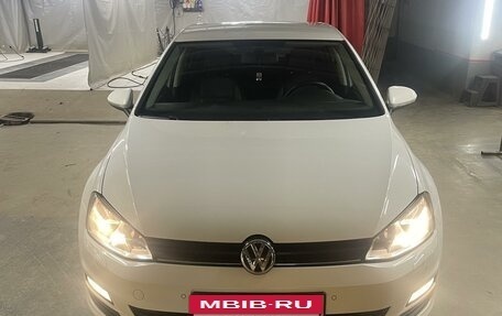 Volkswagen Golf VII, 2014 год, 1 370 000 рублей, 2 фотография